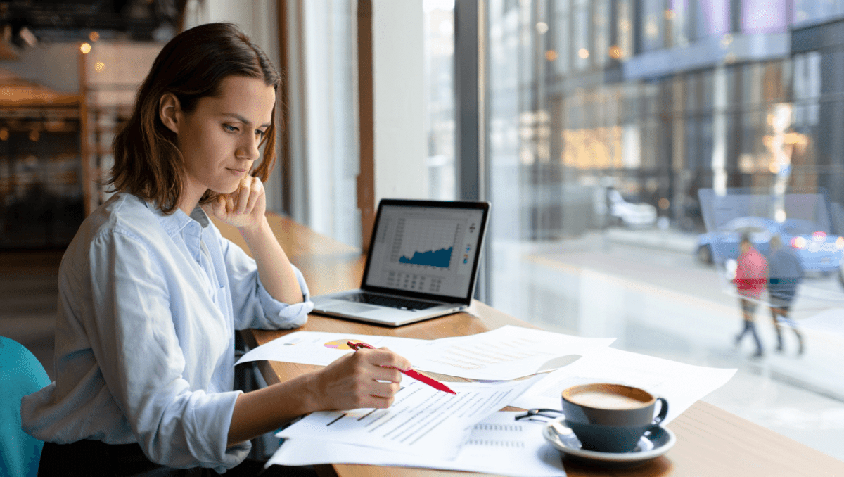 découvrez les principales erreurs à éviter lors du choix d'une idée de business pour maximiser vos chances de réussite dès le départ.